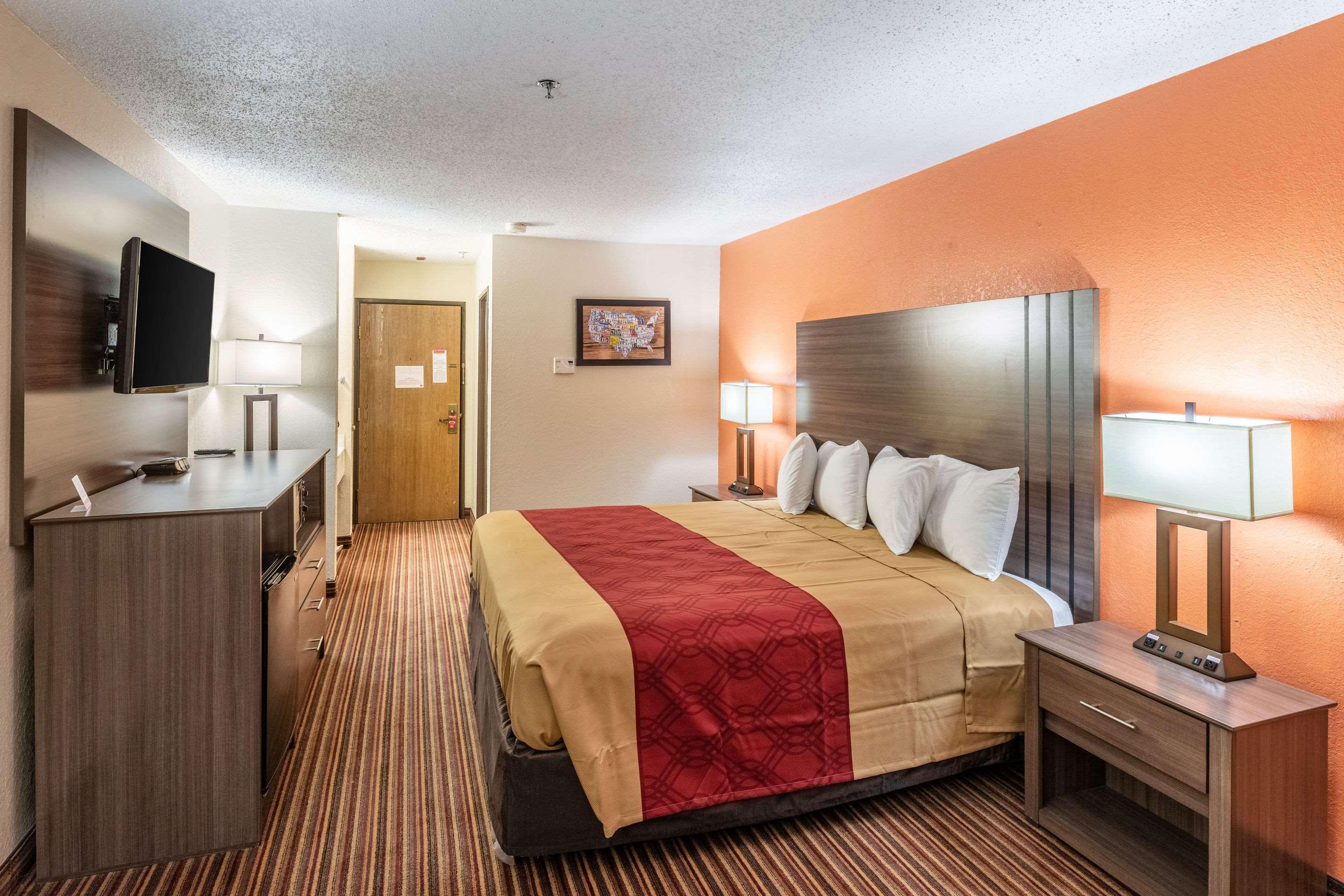 Econo Lodge Inn & Suites McKinney Exterior foto