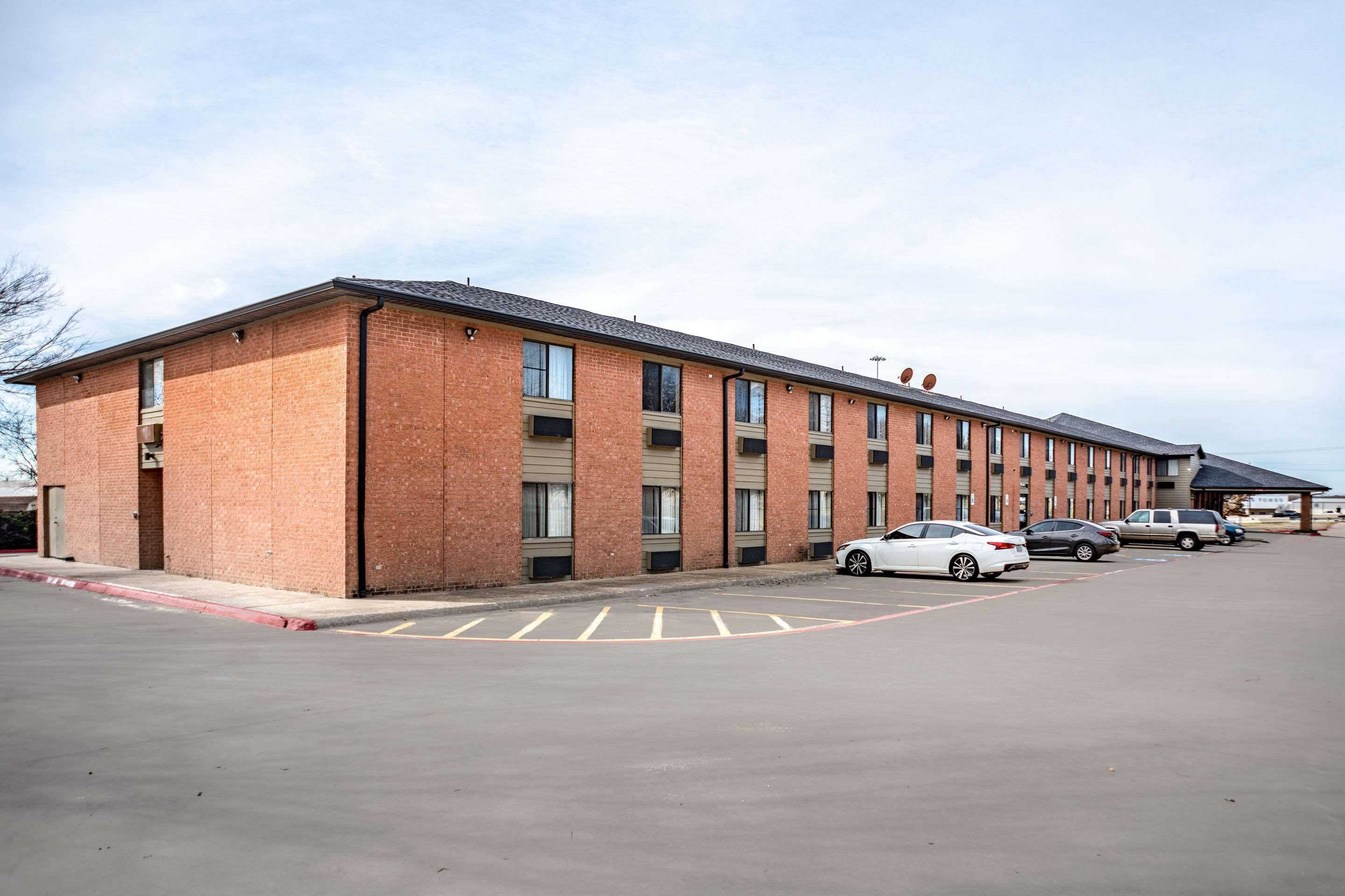 Econo Lodge Inn & Suites McKinney Exterior foto