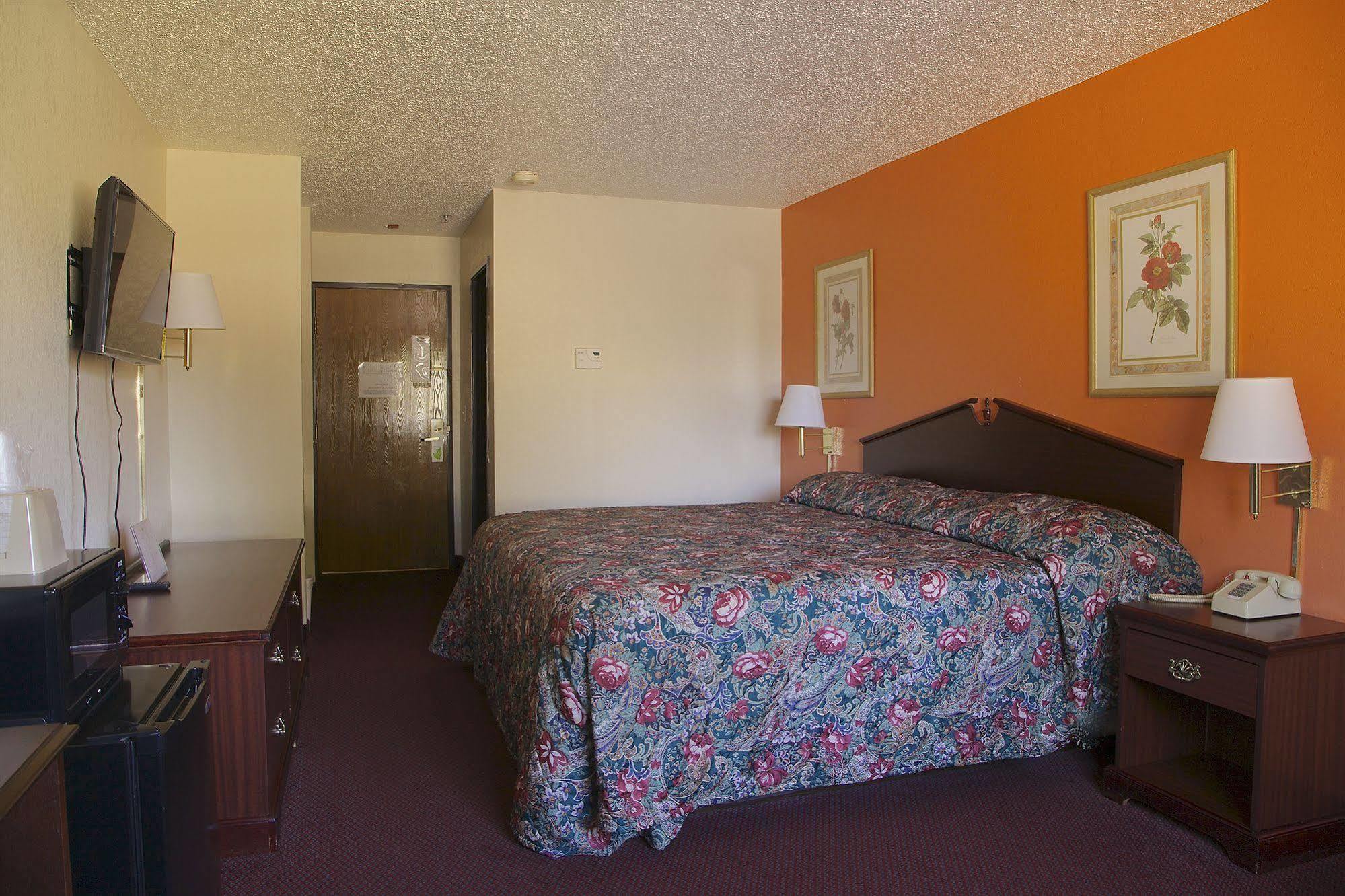 Econo Lodge Inn & Suites McKinney Exterior foto